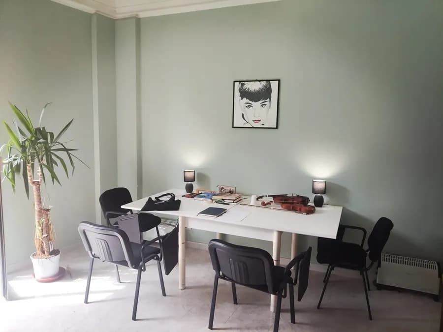 Un'aula della Amadeus Music School